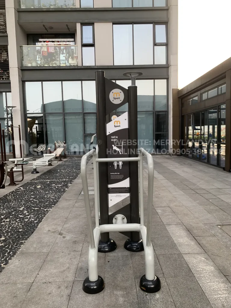 khuôn viên sân tiện ích của vinhome metropolis