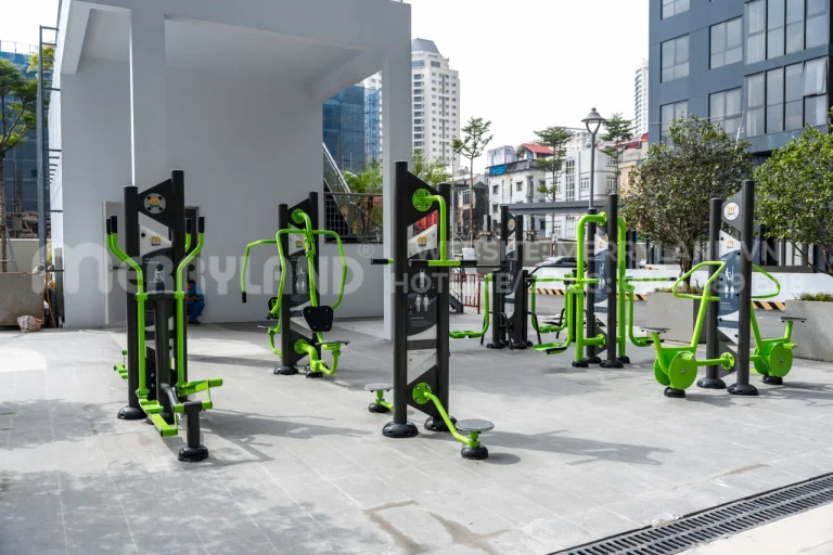 thiết bị gym cao cấp cho người lớn ngoài trời tại chung cư mipec rubik 360