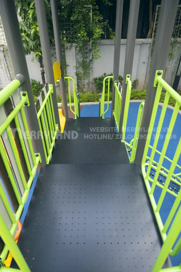 sàn chơi nhiều cấp