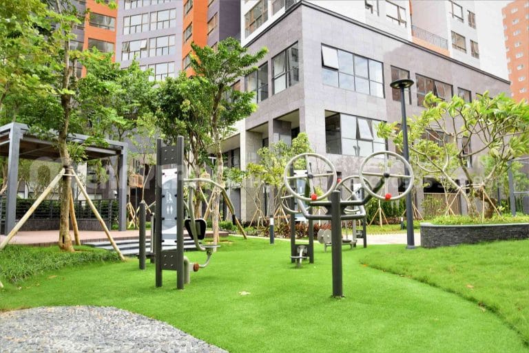 sân gym công cộng cho người lớn khu chung cư Starlake