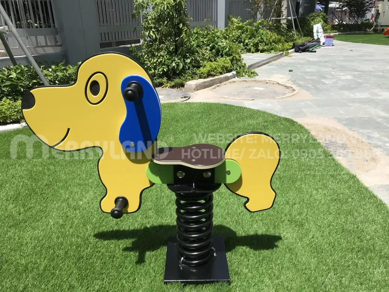 Thú nhún lò xo Merryland lắp đặt tại trường mầm non