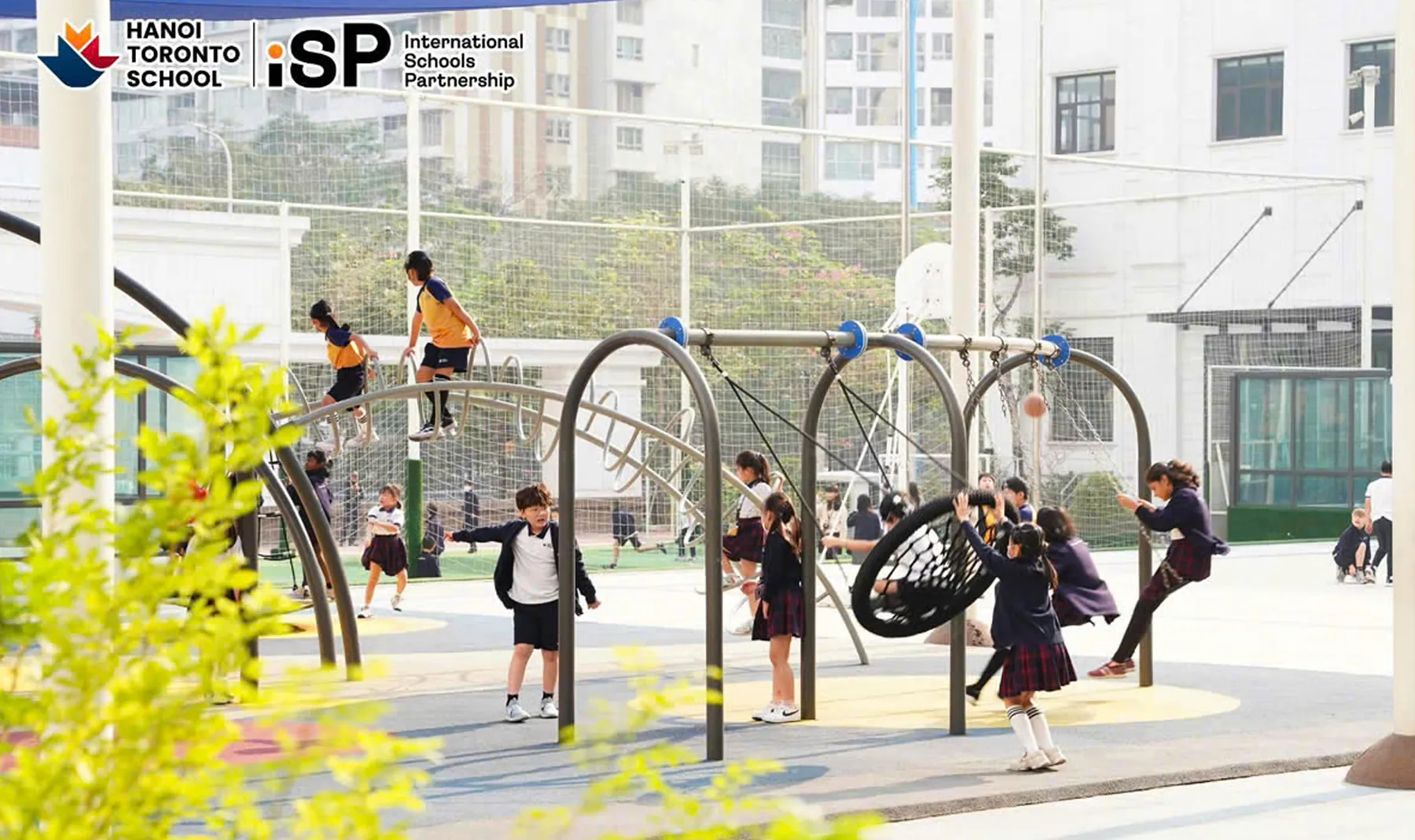 Sân chơi tại Hanoi Toronto School do Merryland LLC thiết kế thi công